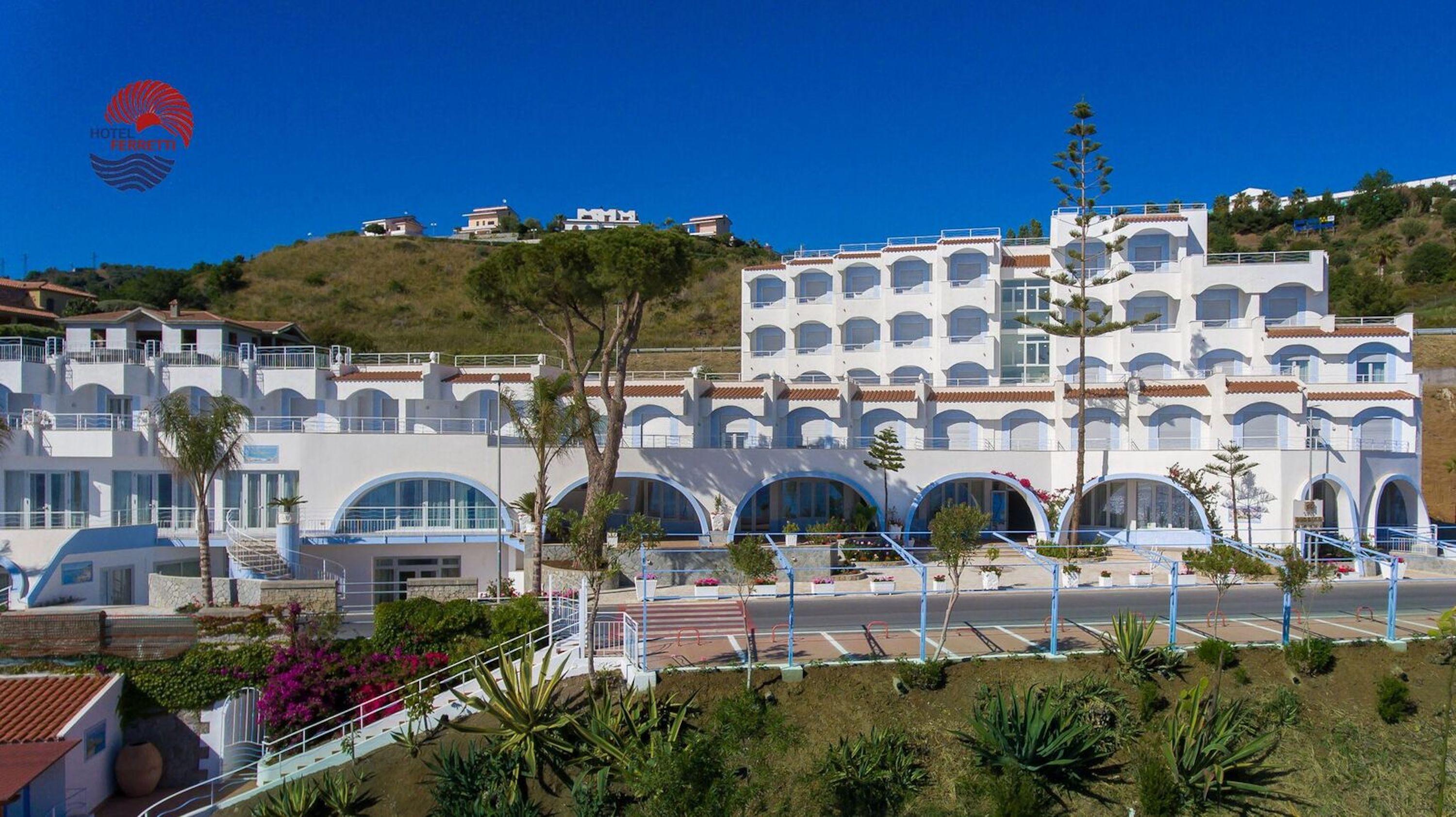 Hotel Ferretti 4*